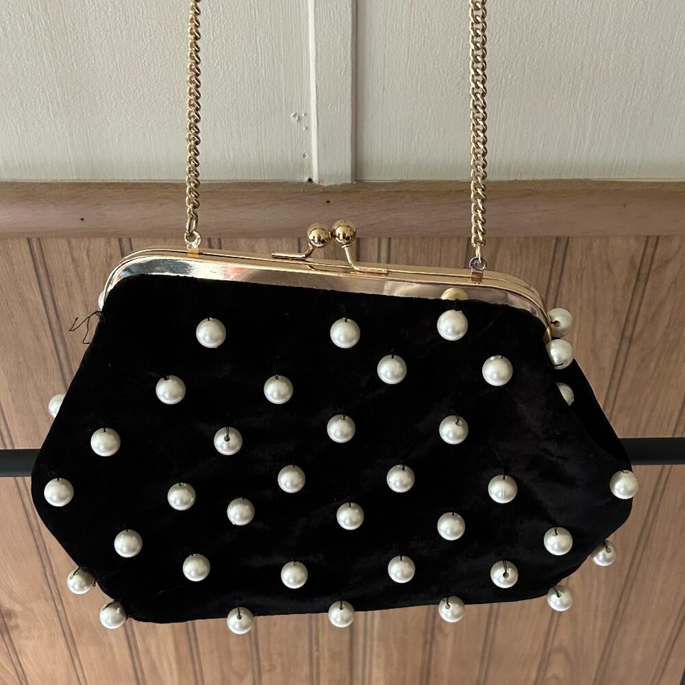 Black, Gold, Pearl drawstring clutch